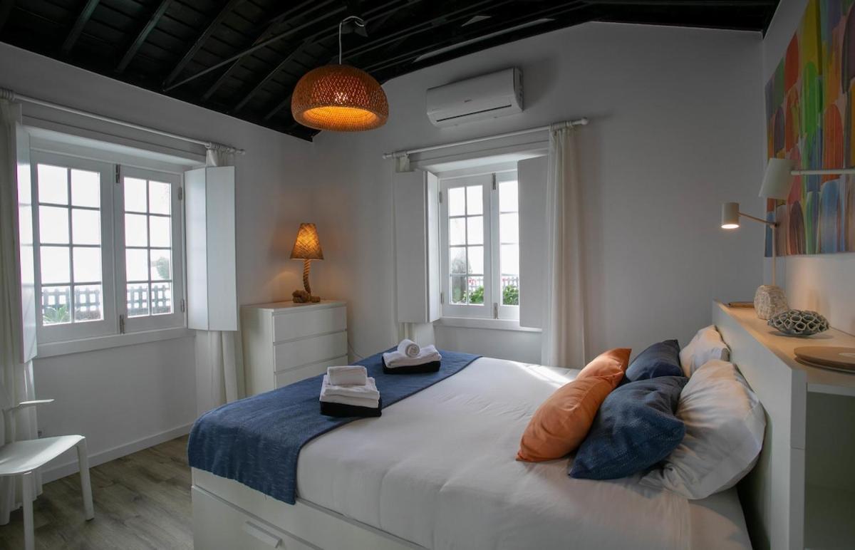 Guestready - Oceanfront Lookout House Понта-Делгада Экстерьер фото