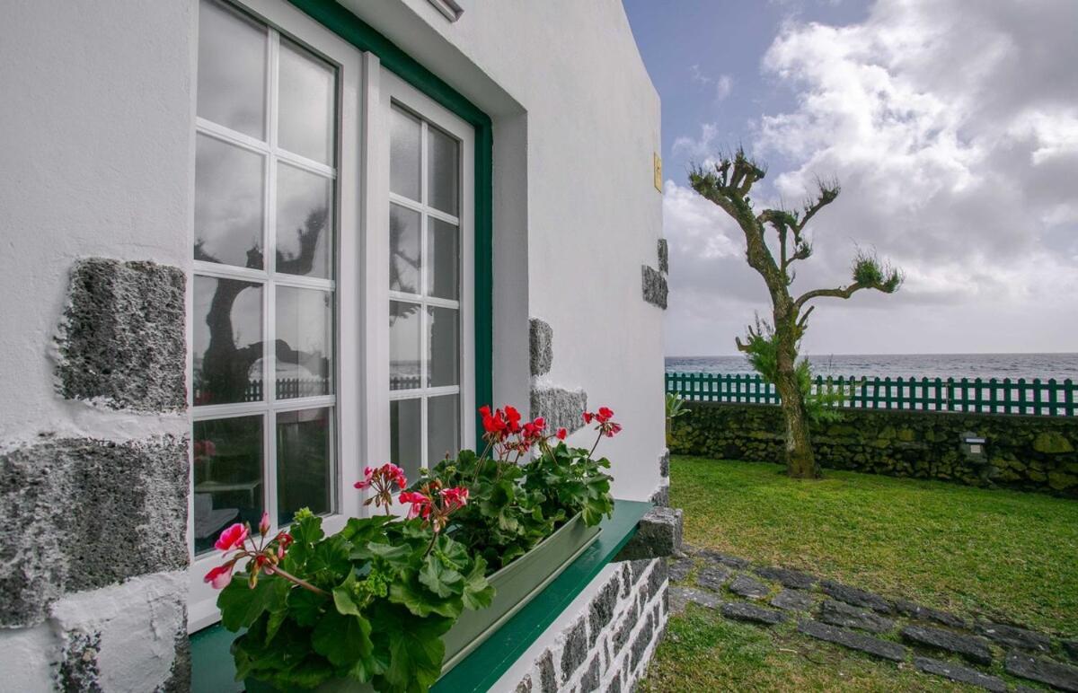 Guestready - Oceanfront Lookout House Понта-Делгада Экстерьер фото